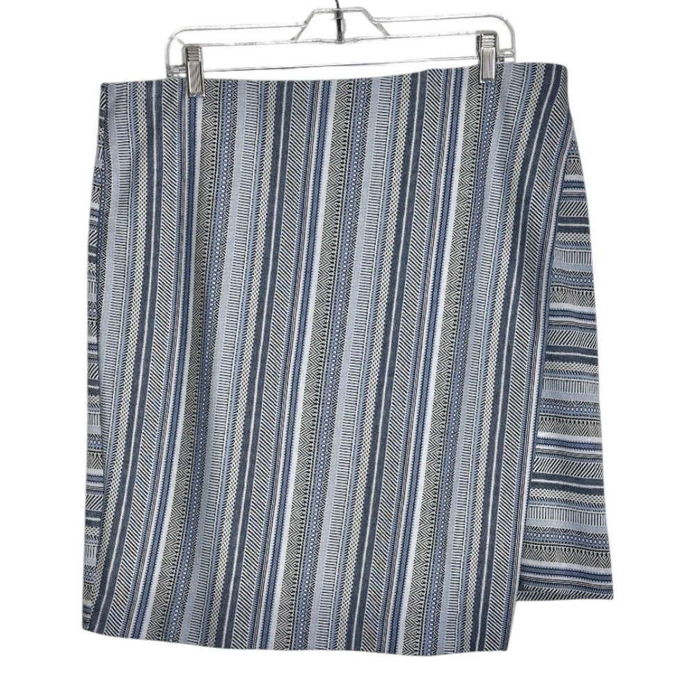 J.JILL Knee-Length Women's Size L Asymmetric Faux-Wrap Skirt in Blues and White
